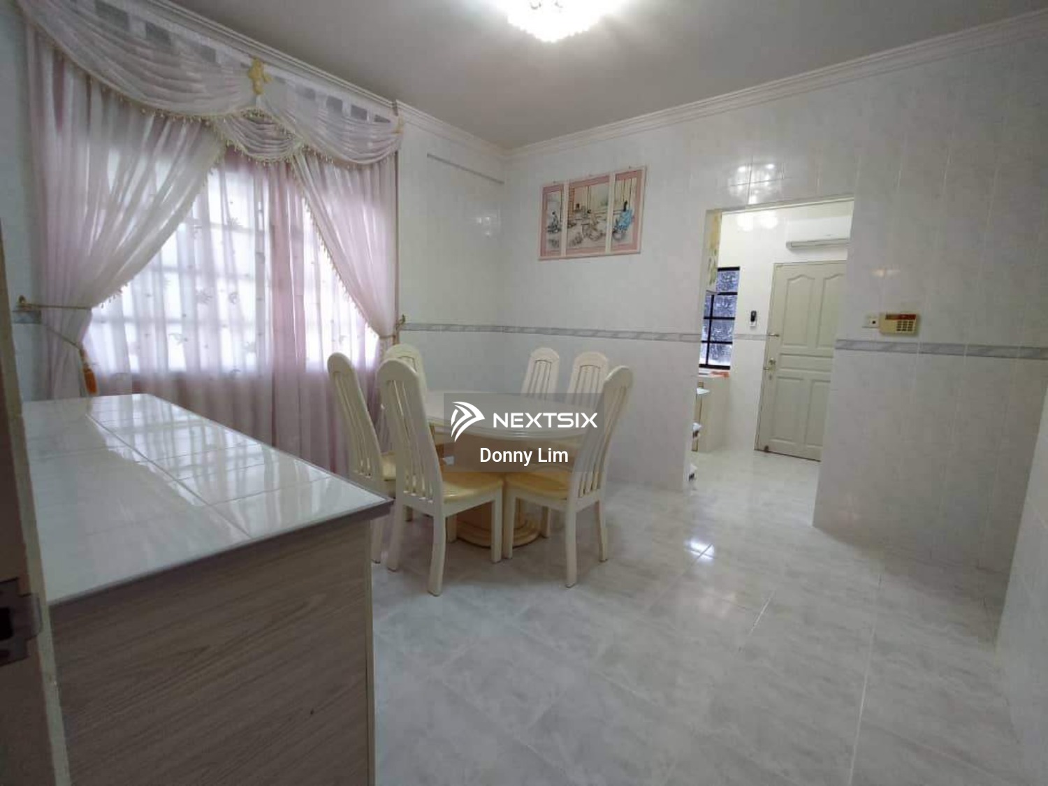 Semi-detached House For Sale in Kuching Sarawak - Image 9