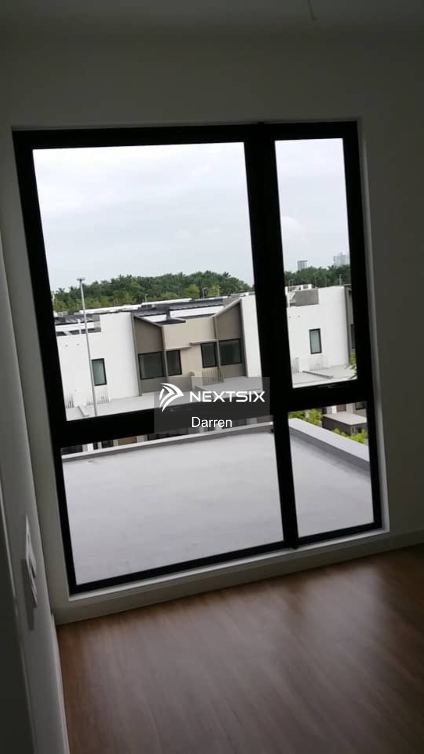 Townhouse For Sale in Medini Johor - Image 5