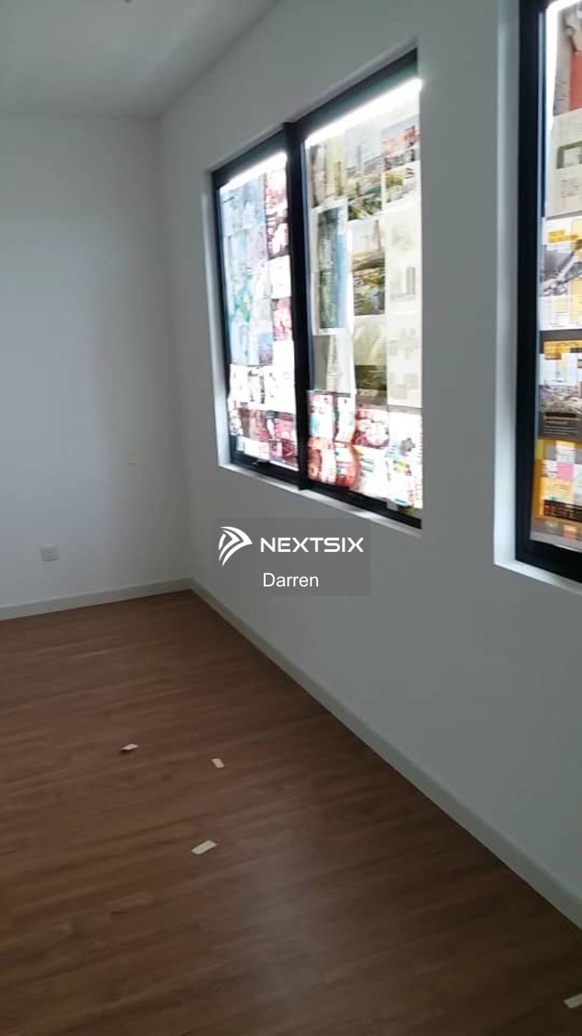 Townhouse For Sale in Medini Johor - Image 6