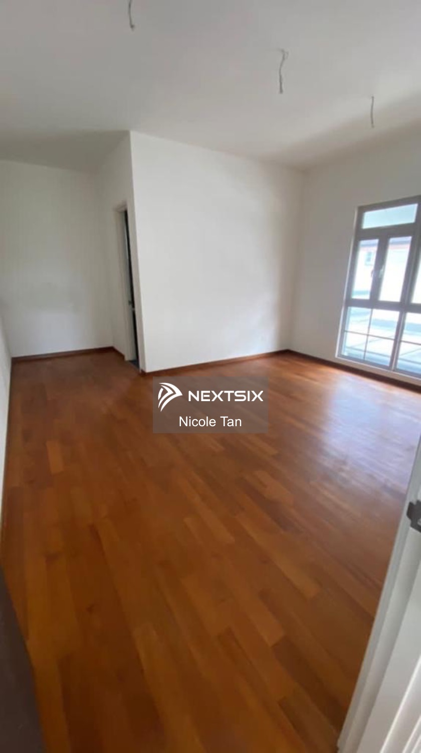 Semi-detached House For Sale in Johor Bahru Johor - Image 11