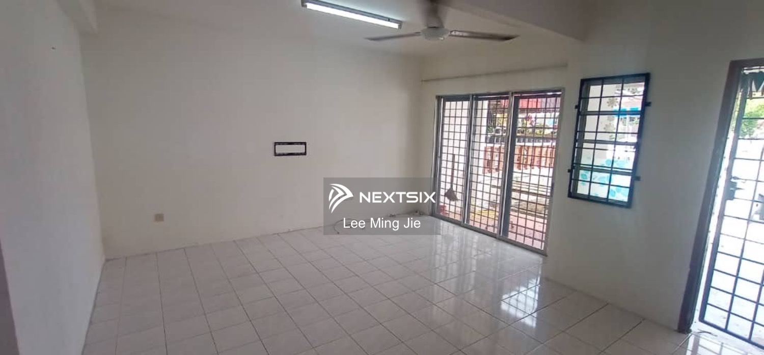 2-sty Terrace/Link House For Rent in Kulai Johor - Image 10