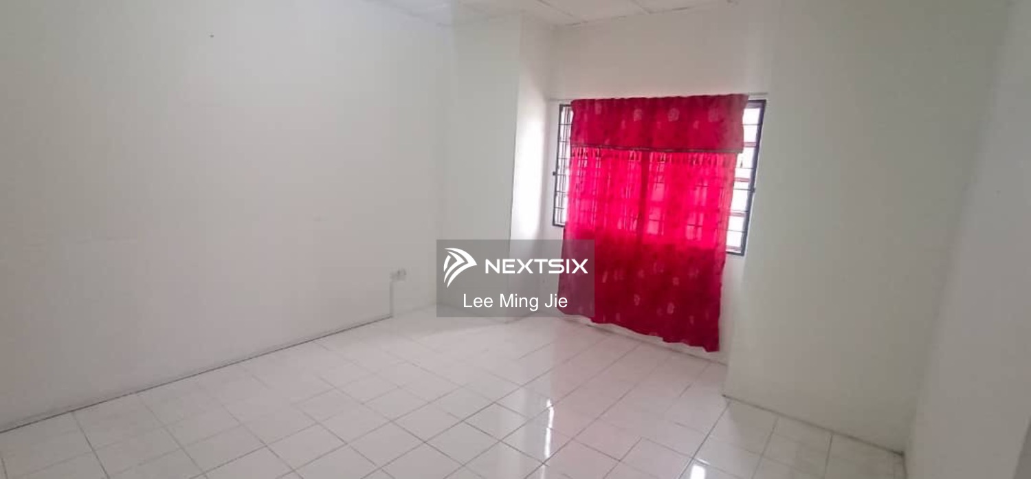 2-sty Terrace/Link House For Rent in Kulai Johor - Image 11