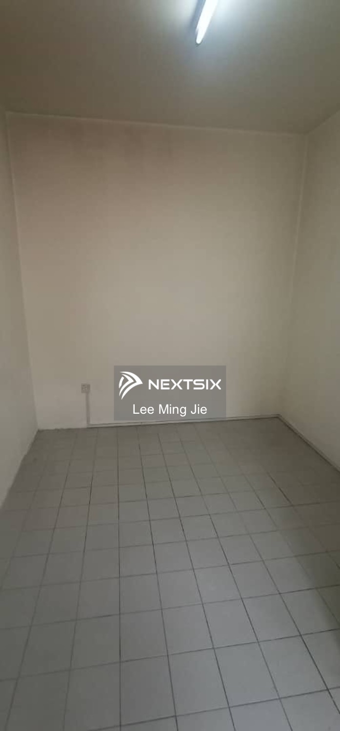 2-sty Terrace/Link House For Rent in Kulai Johor - Image 5