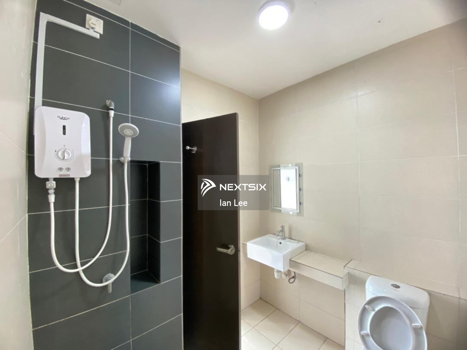 Serviced Residence For Rent in Perling Johor - Image 11