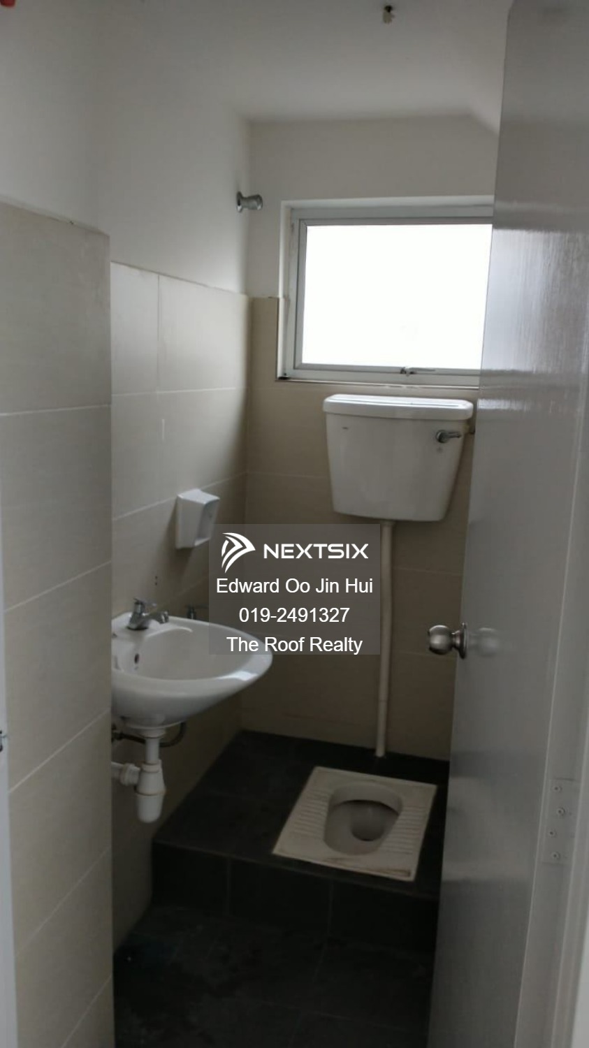 Commercial Semi-D For Sale in Pekan Nanas Johor - Image 10