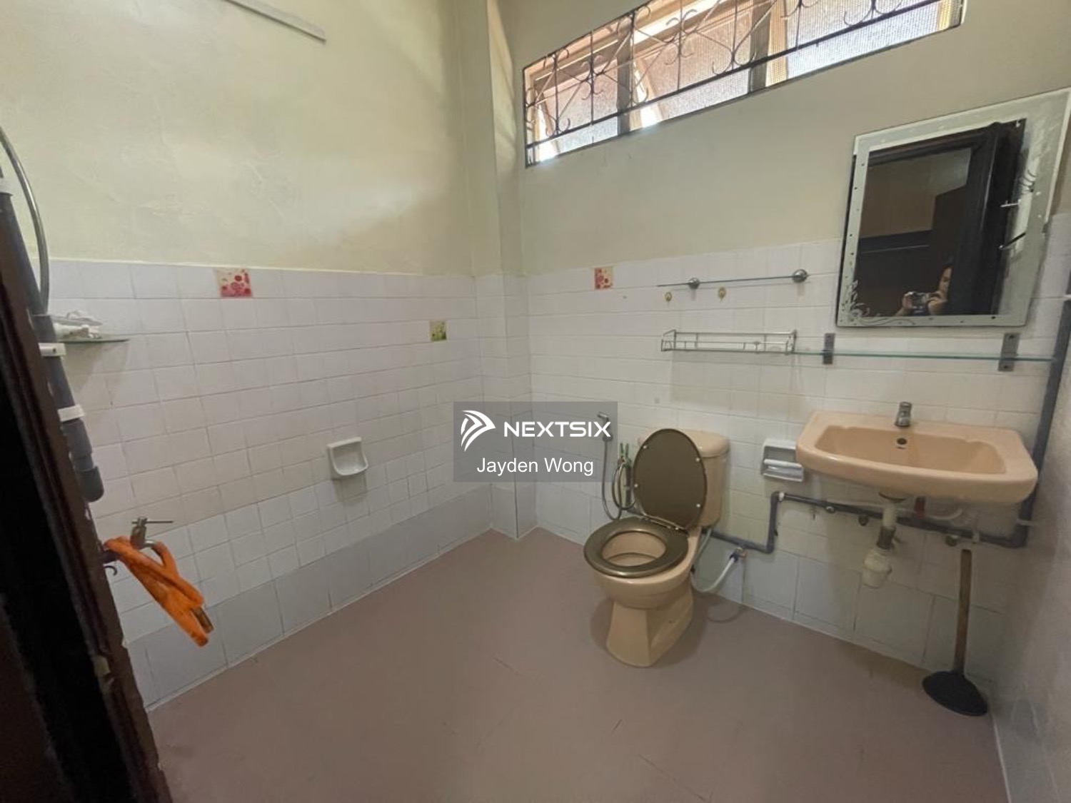 Semi-detached House For Sale in Perling Johor - Image 8