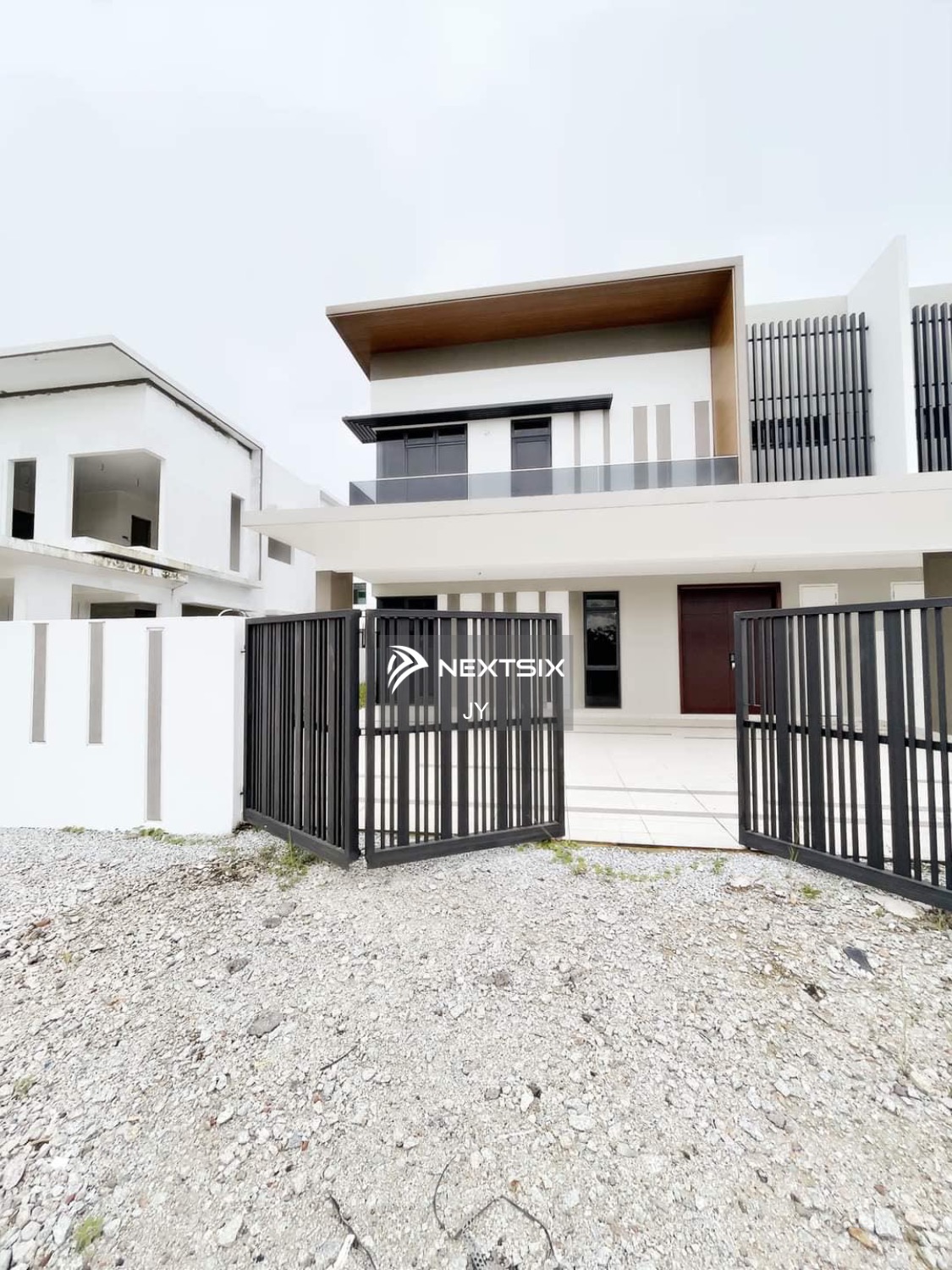 Semi-detached House For Sale in Skudai Johor