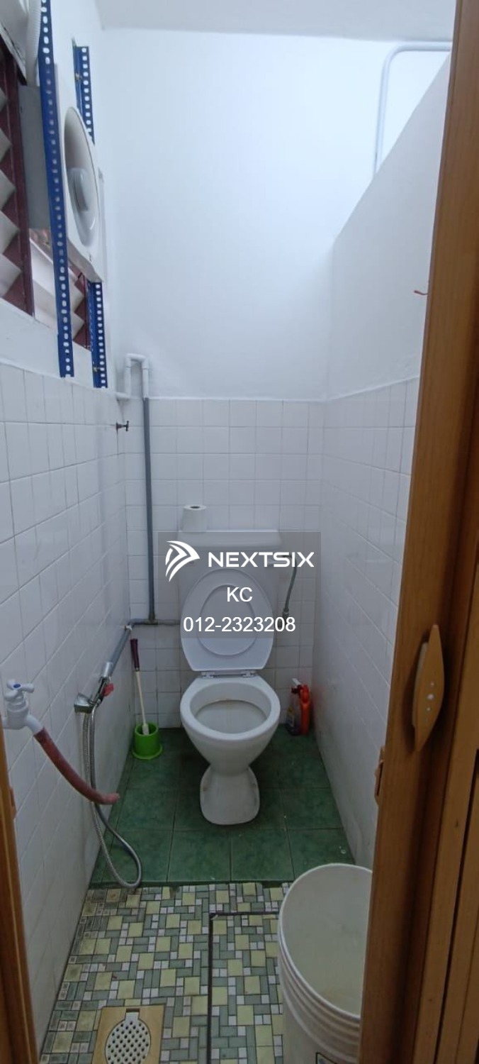 2-sty Terrace/Link House For Rent in Ampang Selangor - Image 8