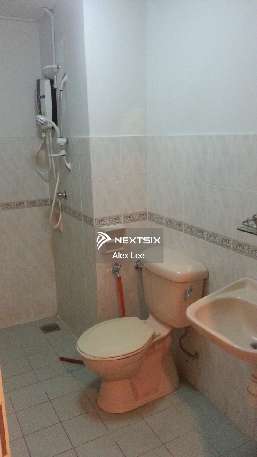 Condominium For Rent in Kota Damansara Selangor