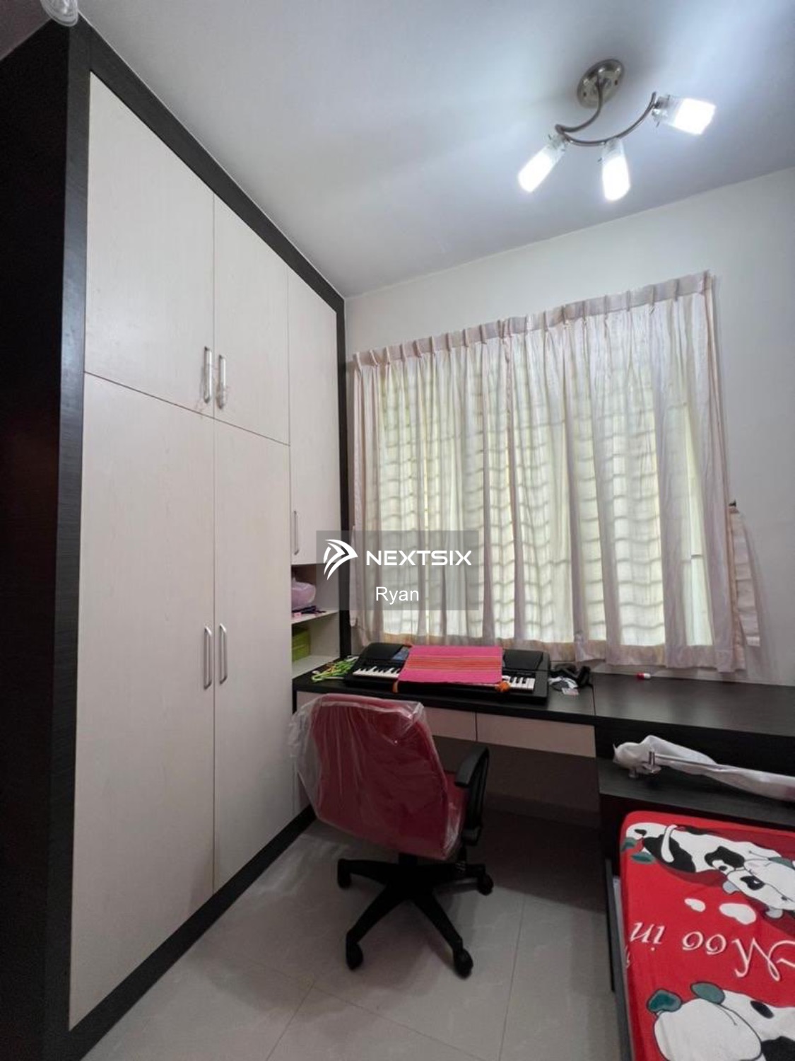 Semi-detached House For Sale in Ulu Tiram Johor - Image 9