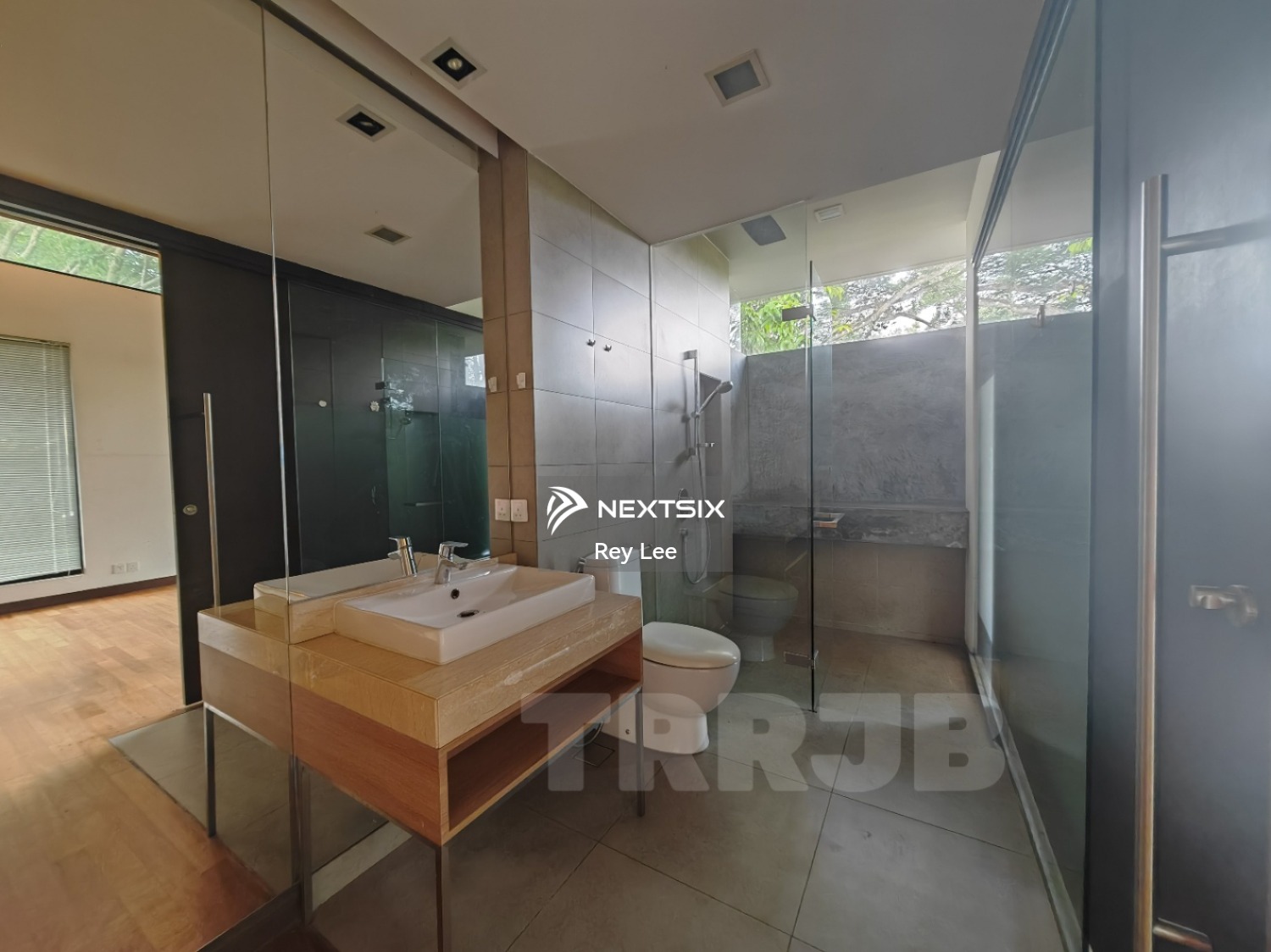 Villa For Sale in Gelang Patah Johor - Image 5