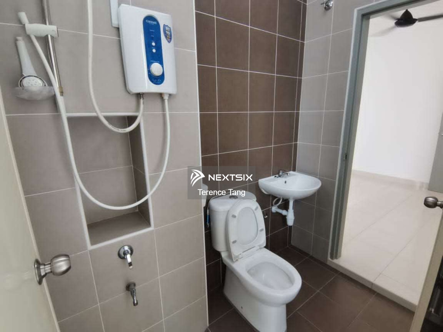 2-sty Terrace/Link House For Sale in Johor Bahru Johor - Image 6