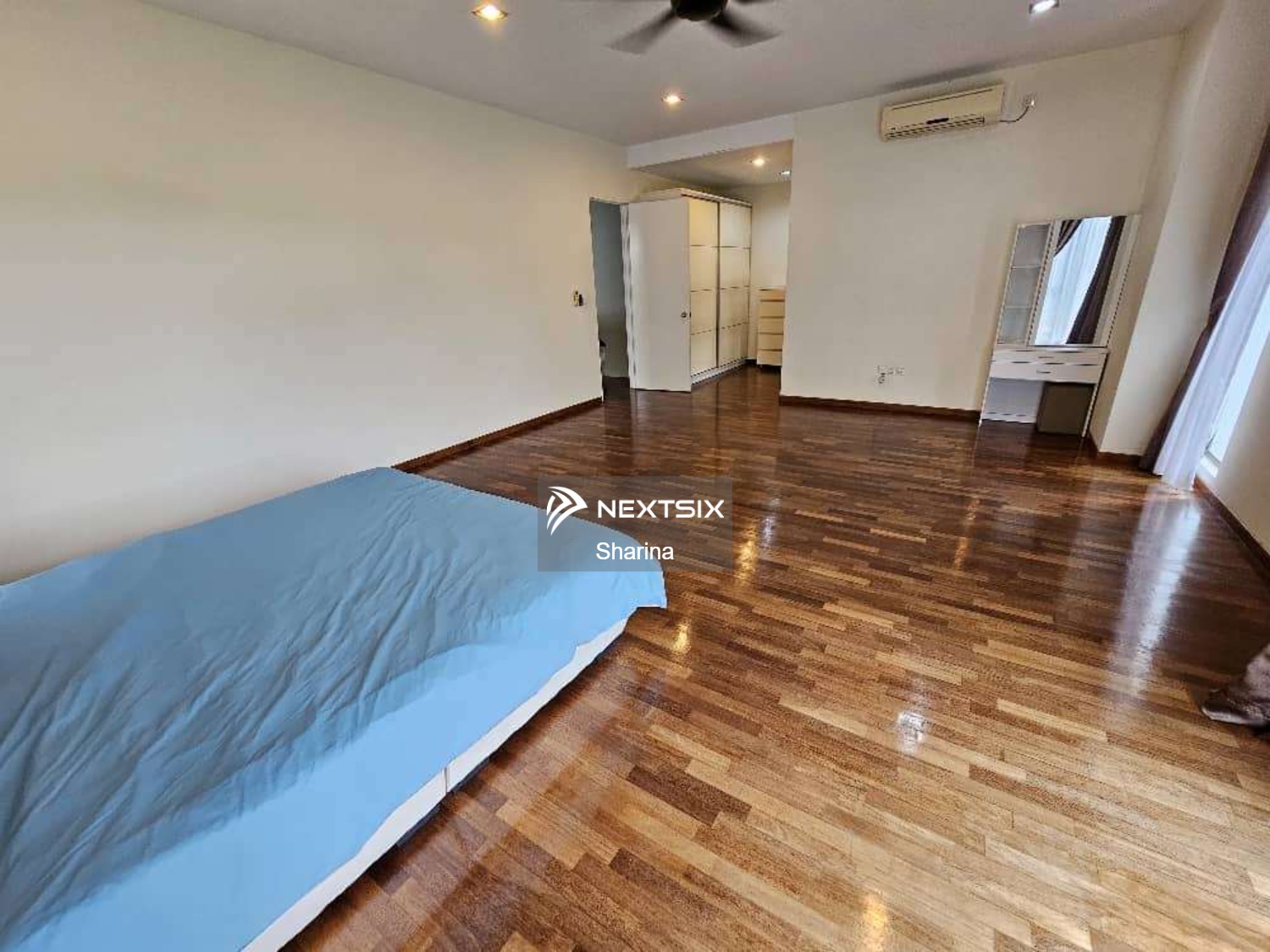 Semi-detached House For Rent in Gelang Patah Johor - Image 5