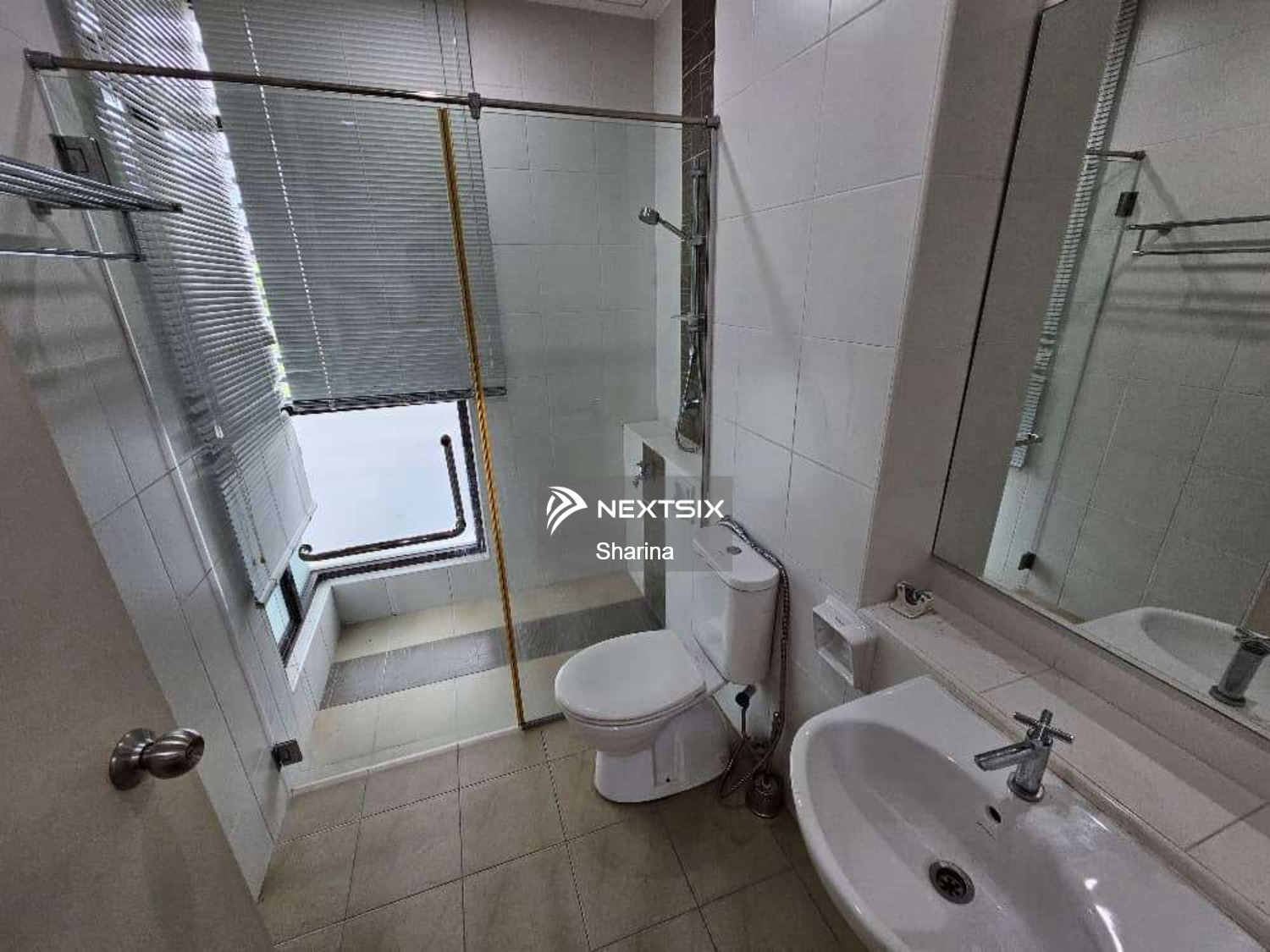 Semi-detached House For Rent in Gelang Patah Johor - Image 9