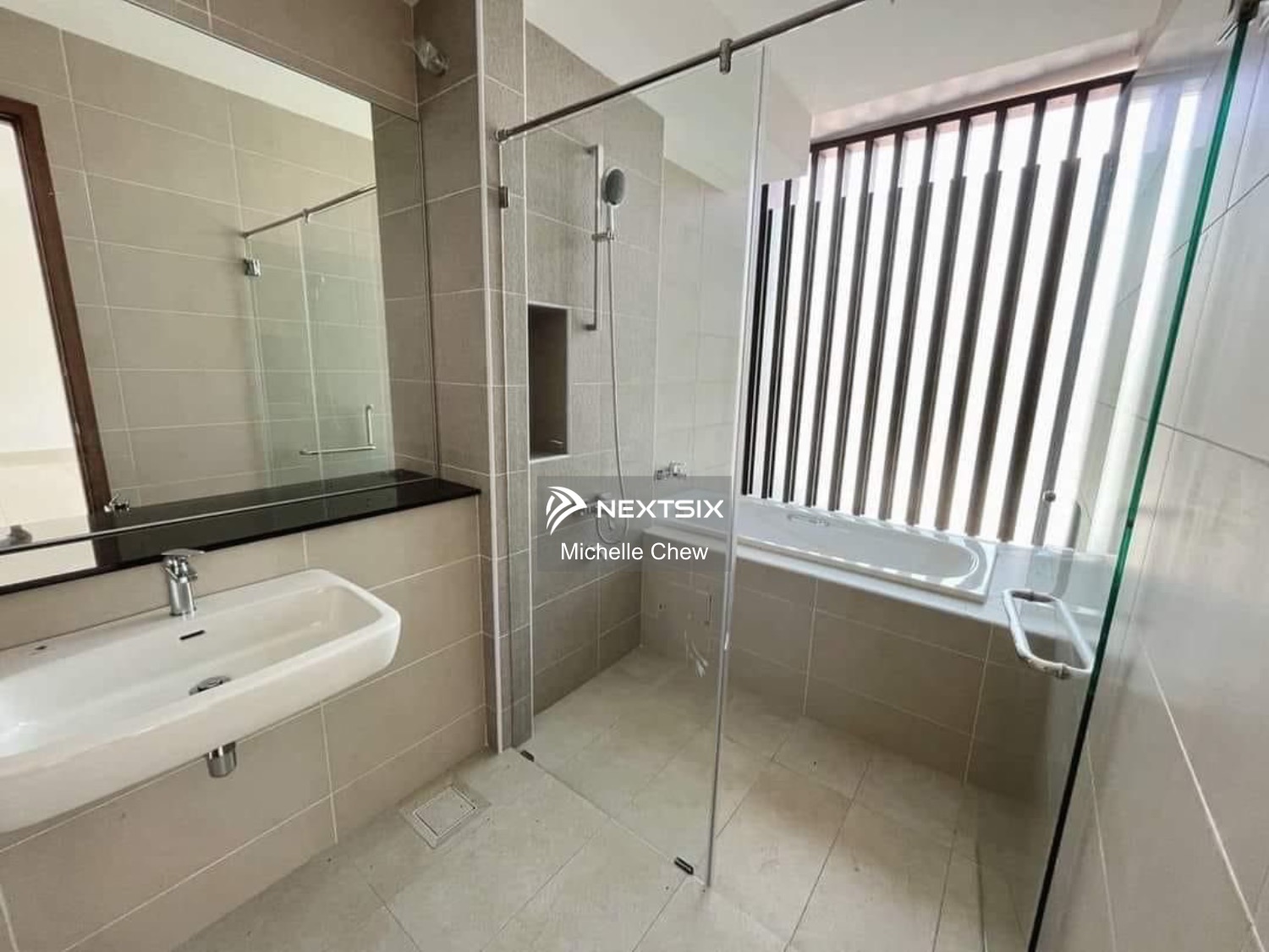 Semi-detached House For Sale in Kulai Johor - Image 5