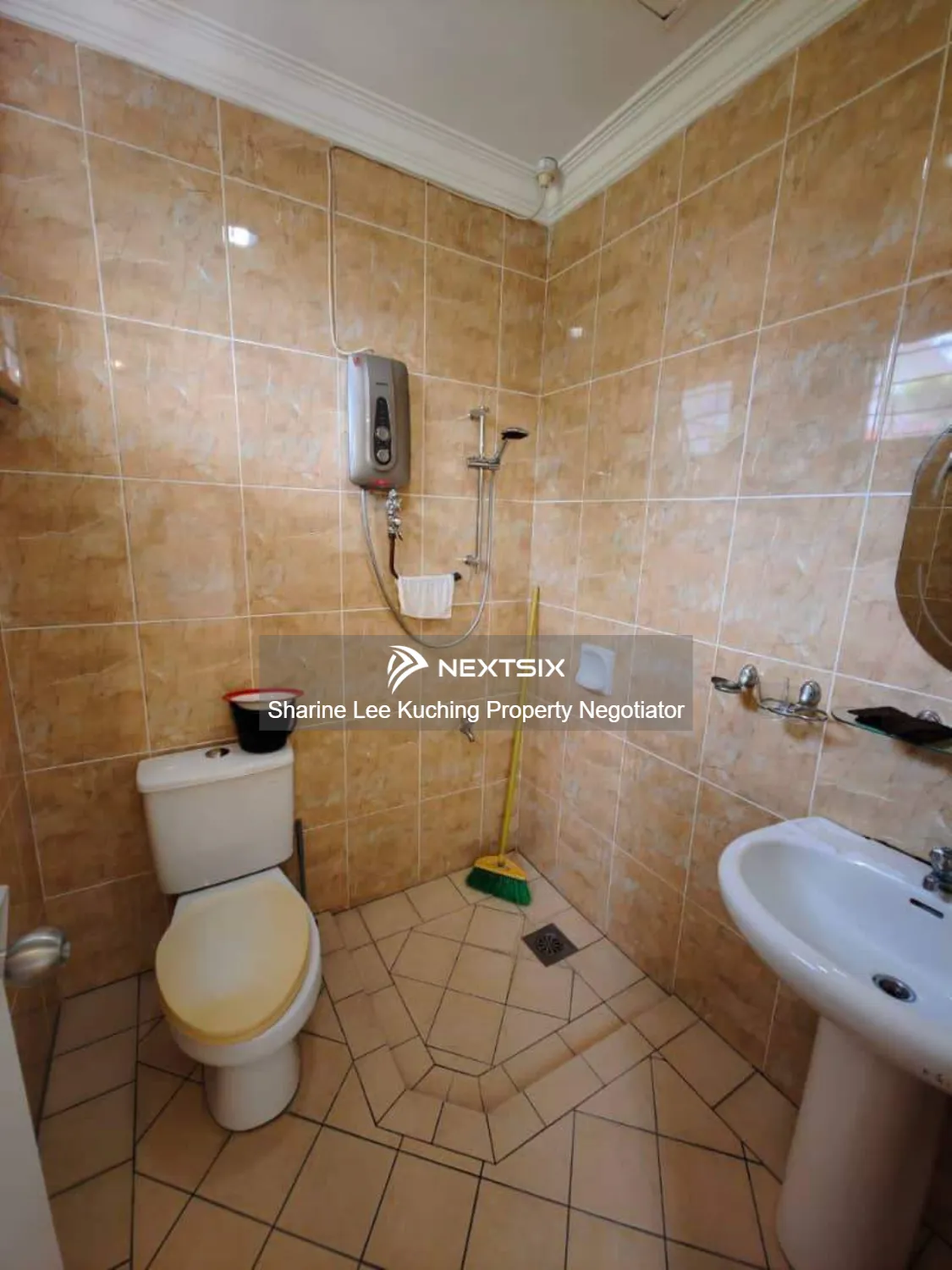 Semi-detached House For Sale in Kuching Sarawak - Image 10