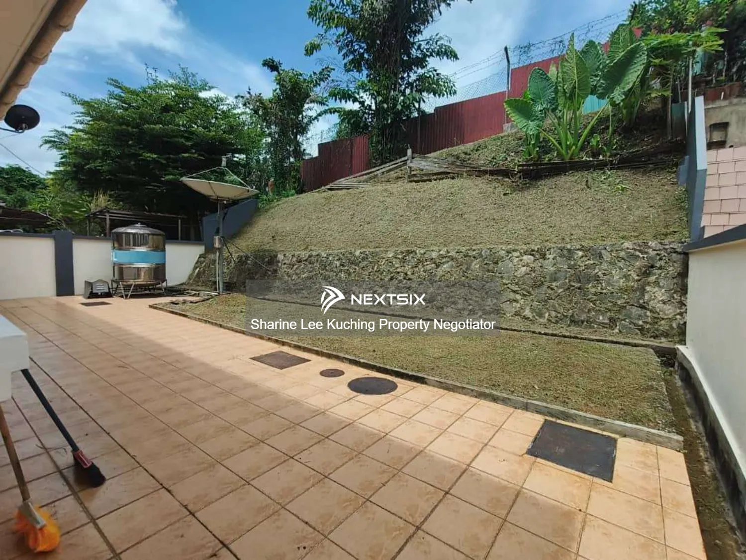 Semi-detached House For Sale in Kuching Sarawak - Image 9