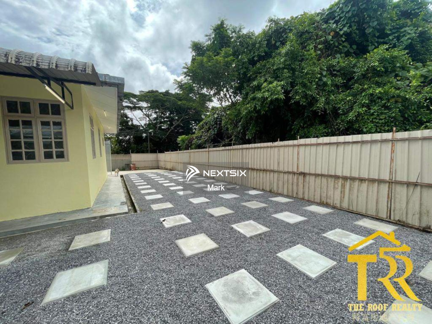 Bungalow For Sale in Kuching Sarawak - Image 9