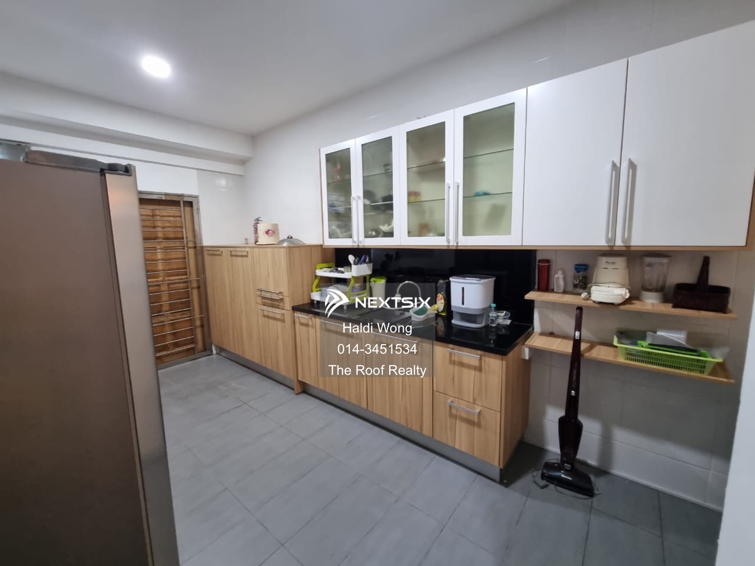 Semi-detached House For Sale in Kuching Sarawak - Image 8