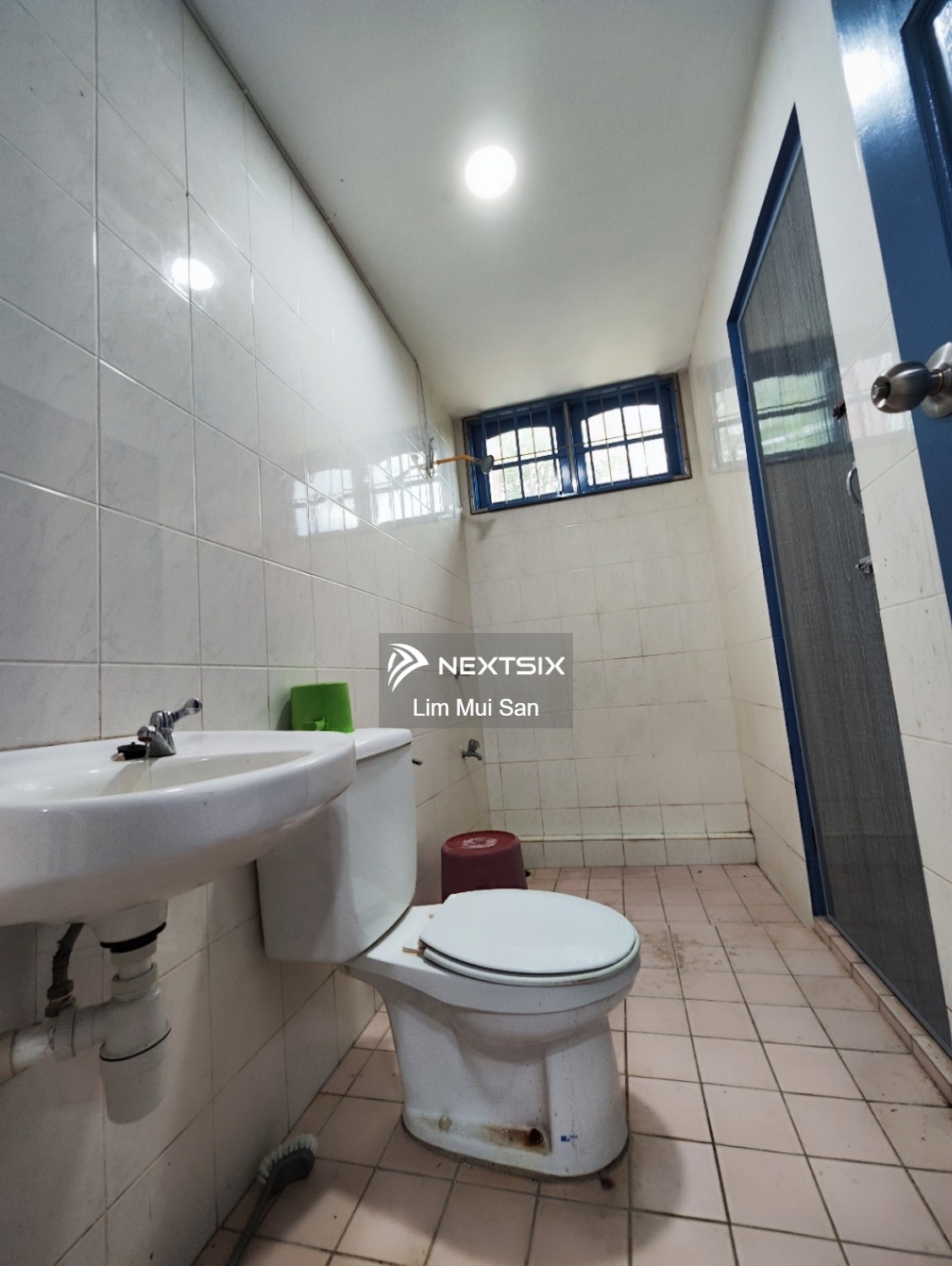 Semi-detached House For Sale in Kuching Sarawak - Image 12