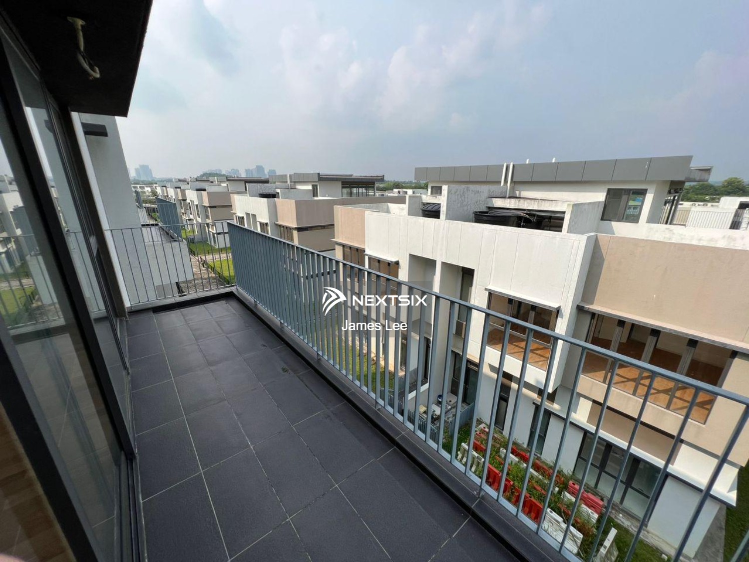 3 Storey Semi-detached Homes For Sale in Medini Johor - Image 15