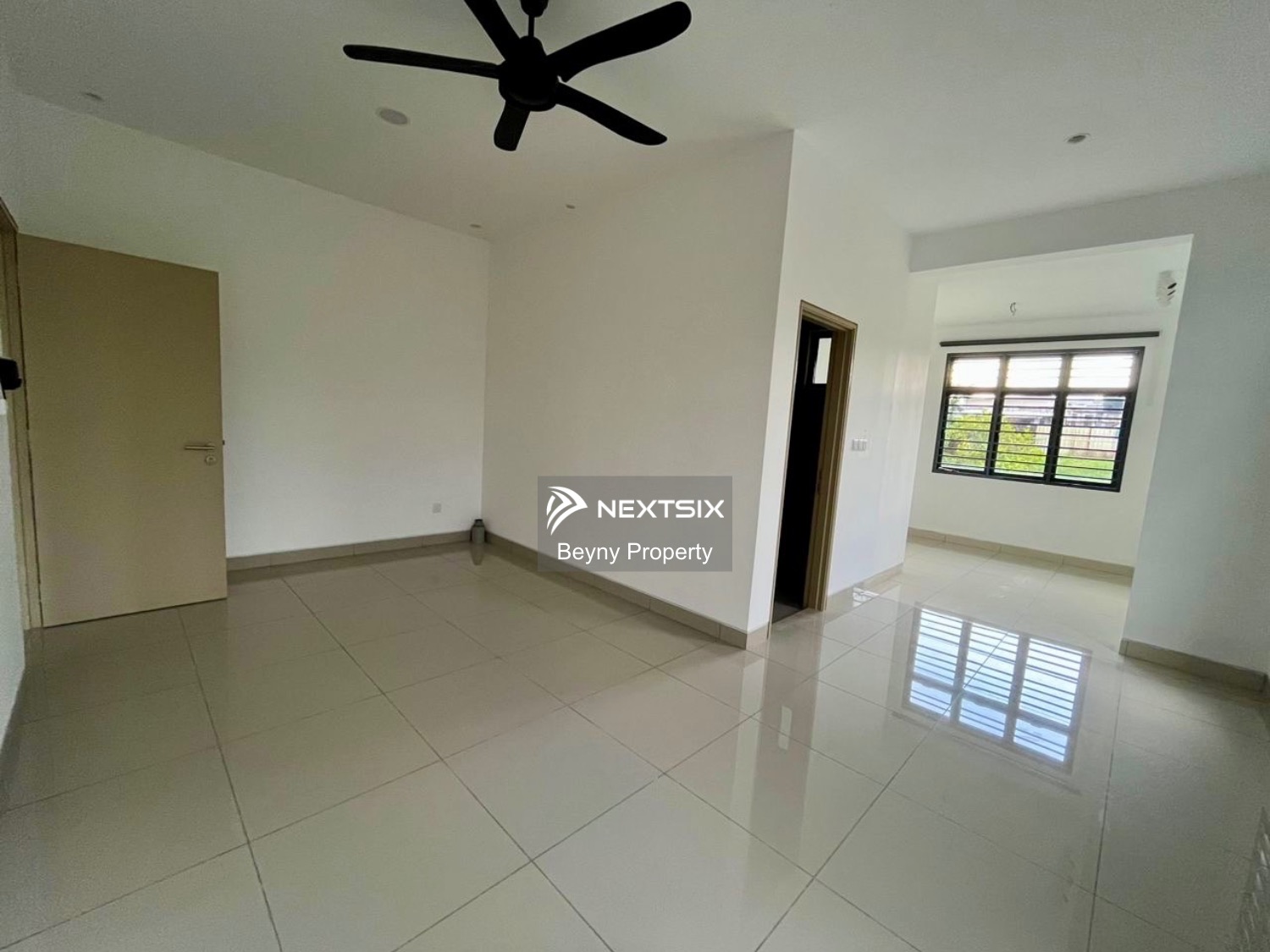 Semi-detached House For Sale in Tebrau Johor - Image 11