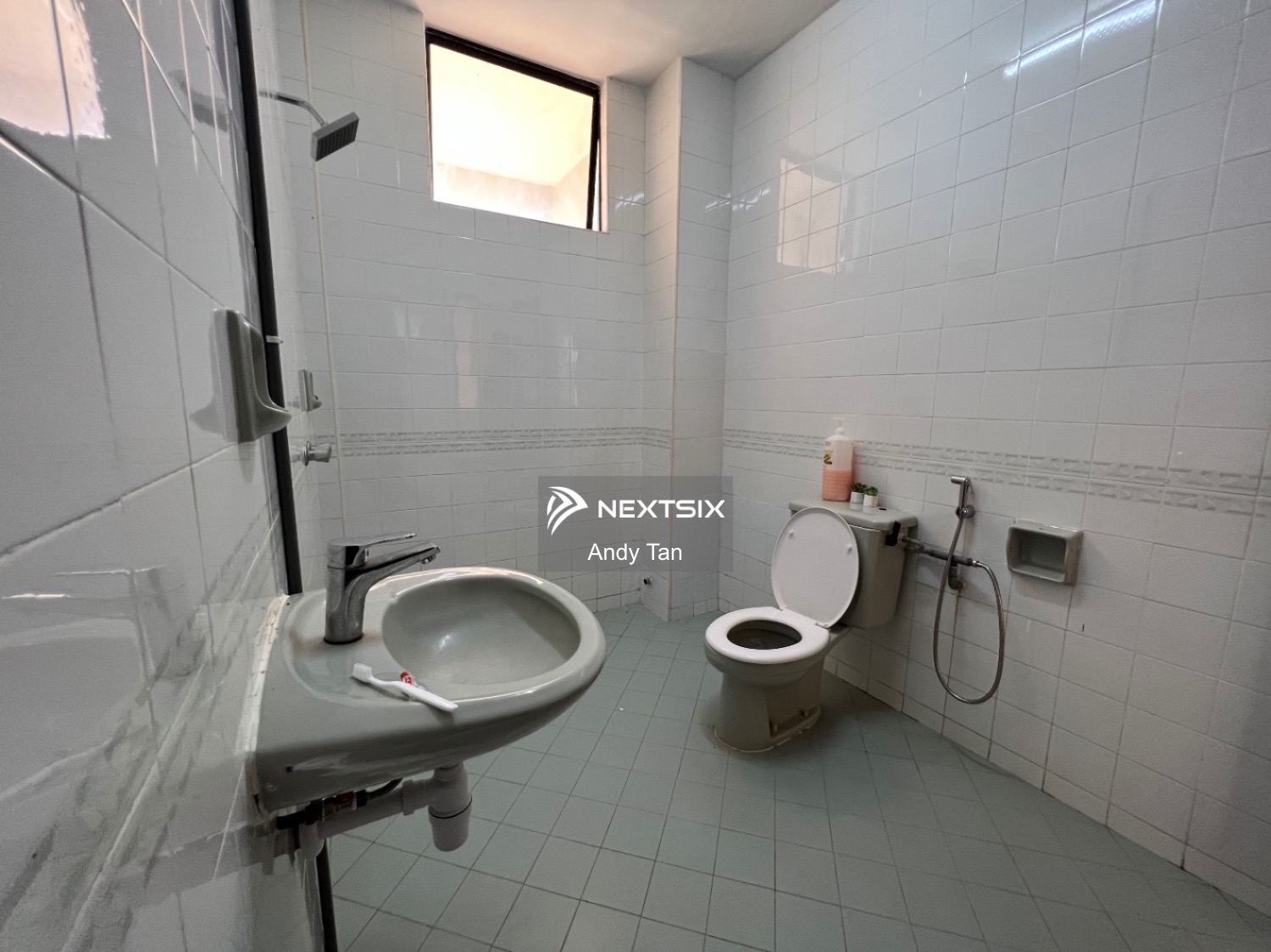 Bungalow For Sale in Senai Johor - Image 11