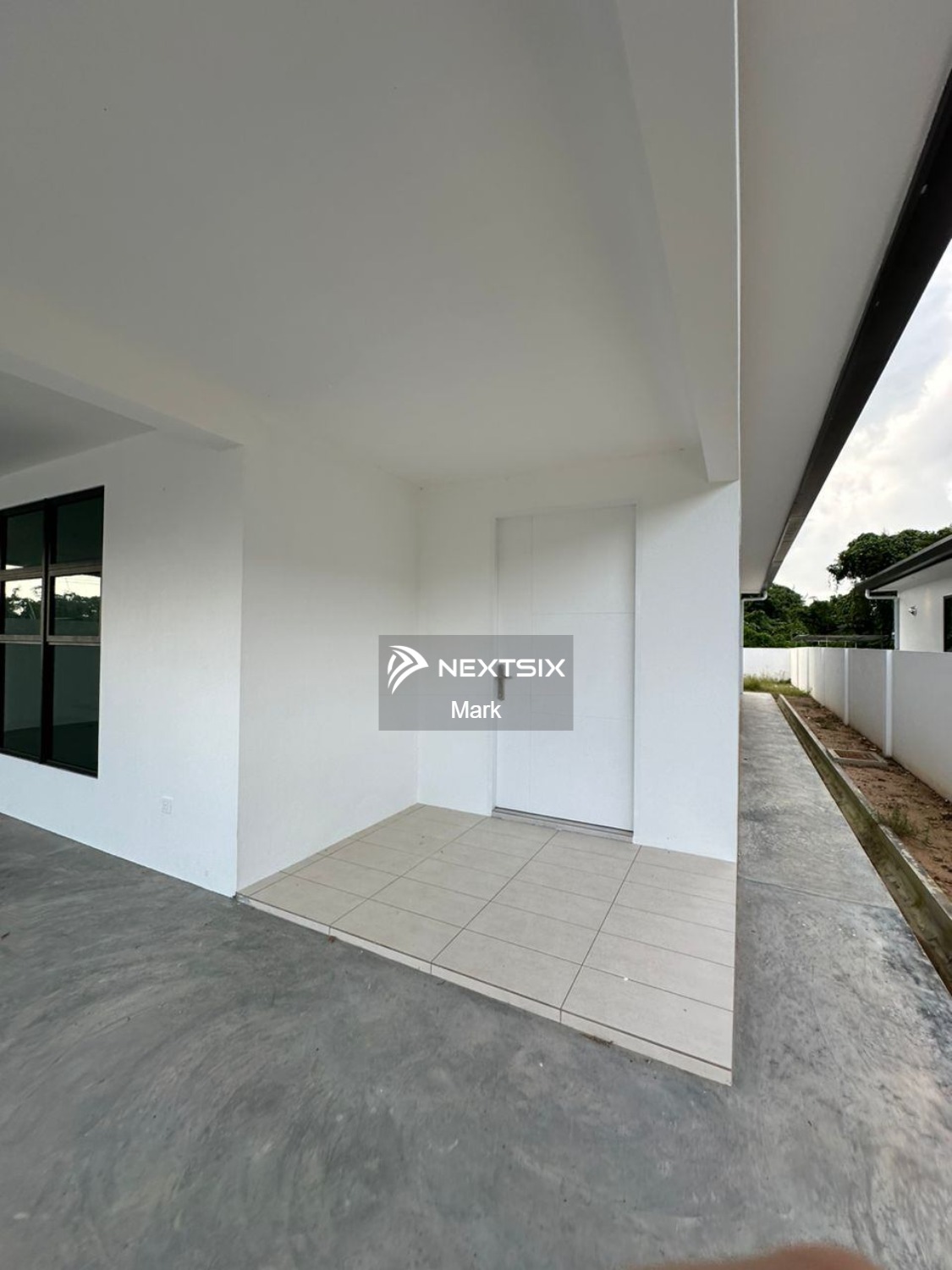 Semi-detached House For Sale in Kuching Sarawak - Image 11