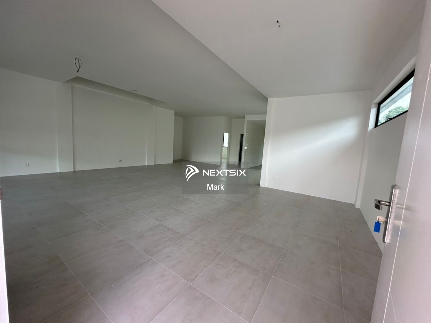 Semi-detached House For Sale in Kuching Sarawak - Image 12