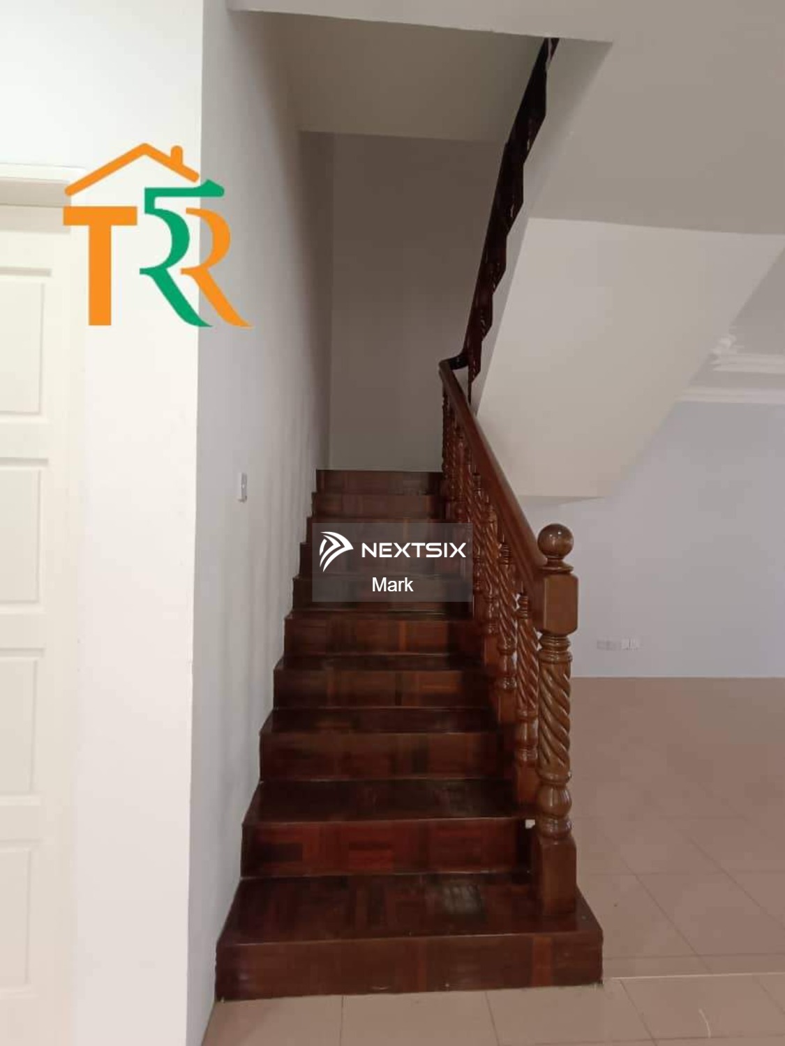 Semi-detached House For Sale in Kuching Sarawak - Image 10