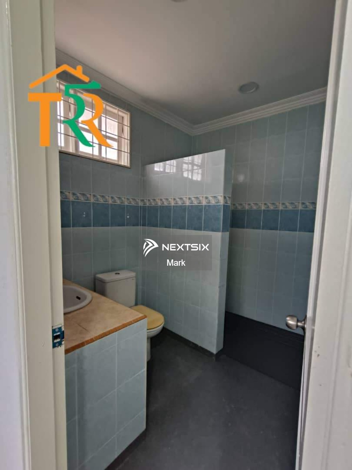 Semi-detached House For Sale in Kuching Sarawak - Image 12