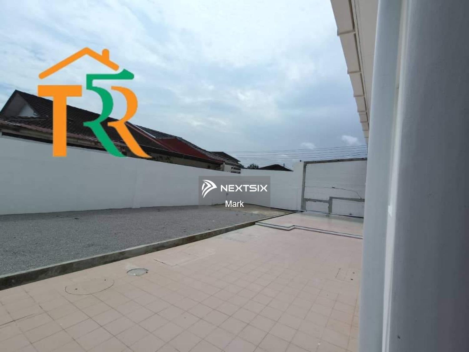 Semi-detached House For Sale in Kuching Sarawak - Image 9