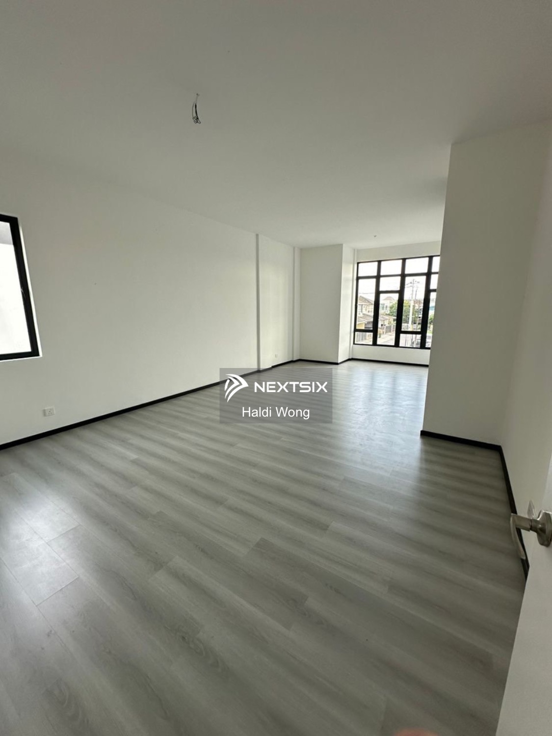 Semi-detached House For Sale in Kuching Sarawak - Image 13