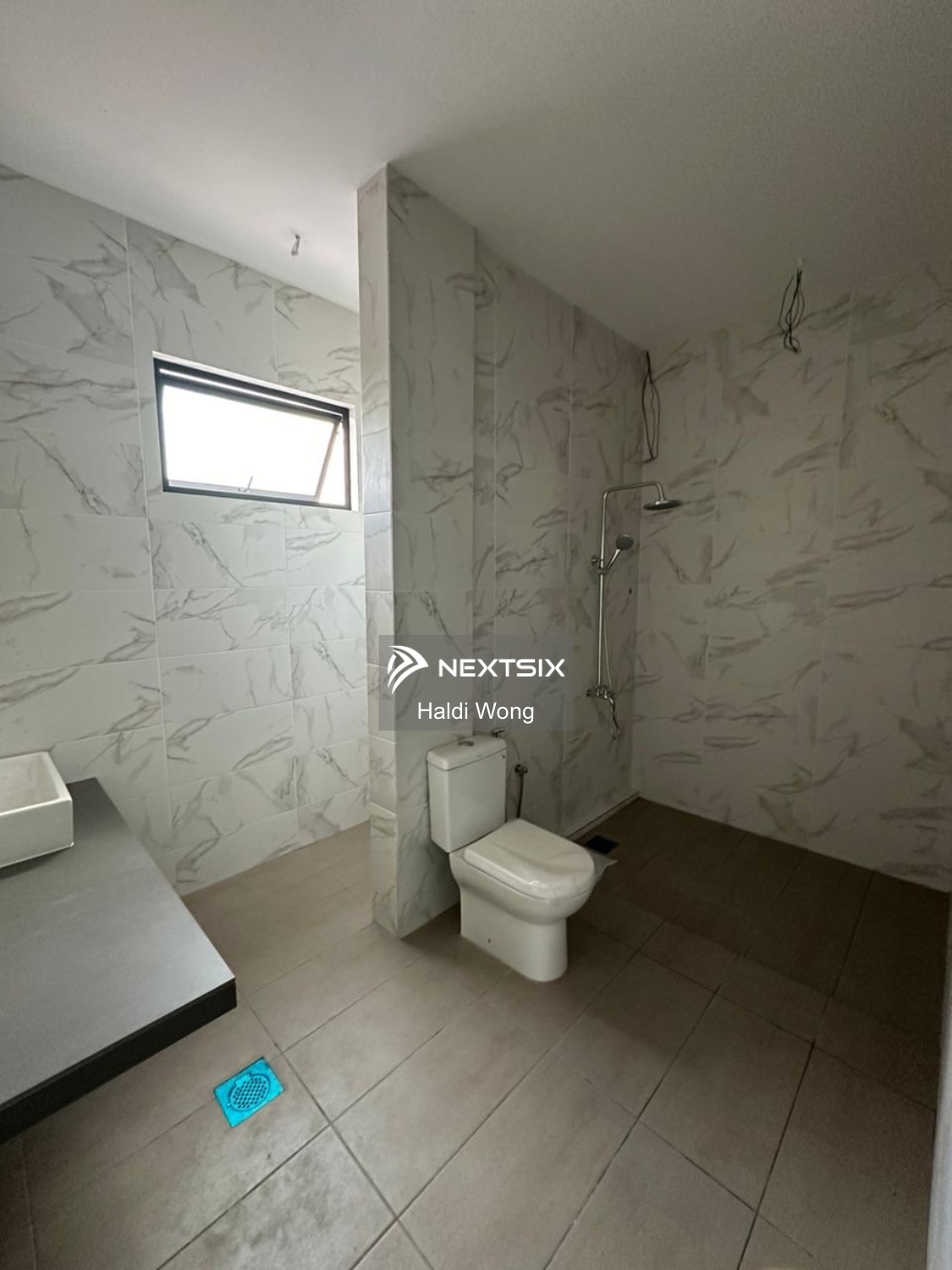 Semi-detached House For Sale in Kuching Sarawak - Image 15