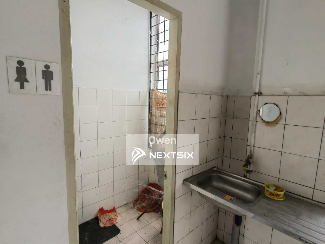 Office For Sale in Kuching Sarawak - Image 5