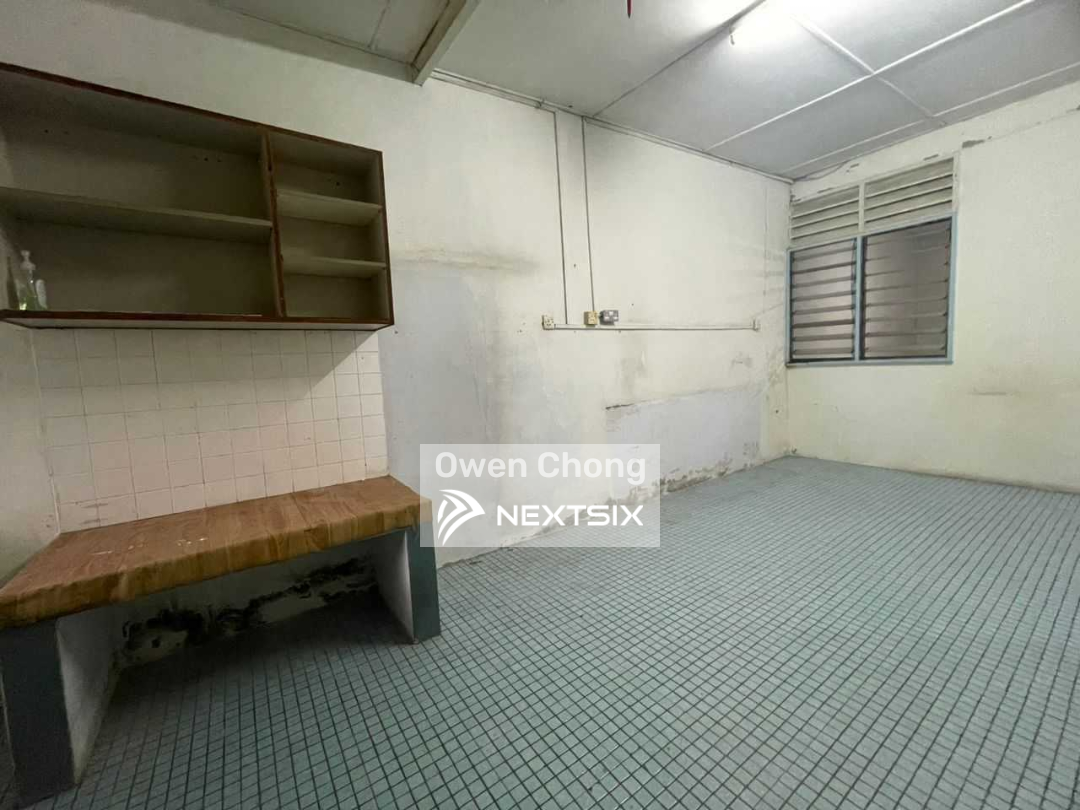 1-sty Terrace/Link House For Sale in Kuching Sarawak - Image 5