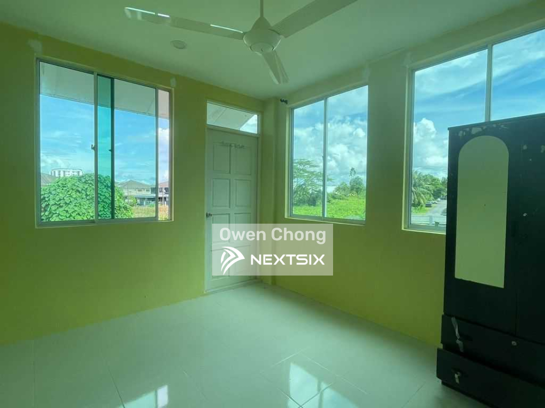 Semi-detached House For Sale in Kuching Sarawak - Image 5