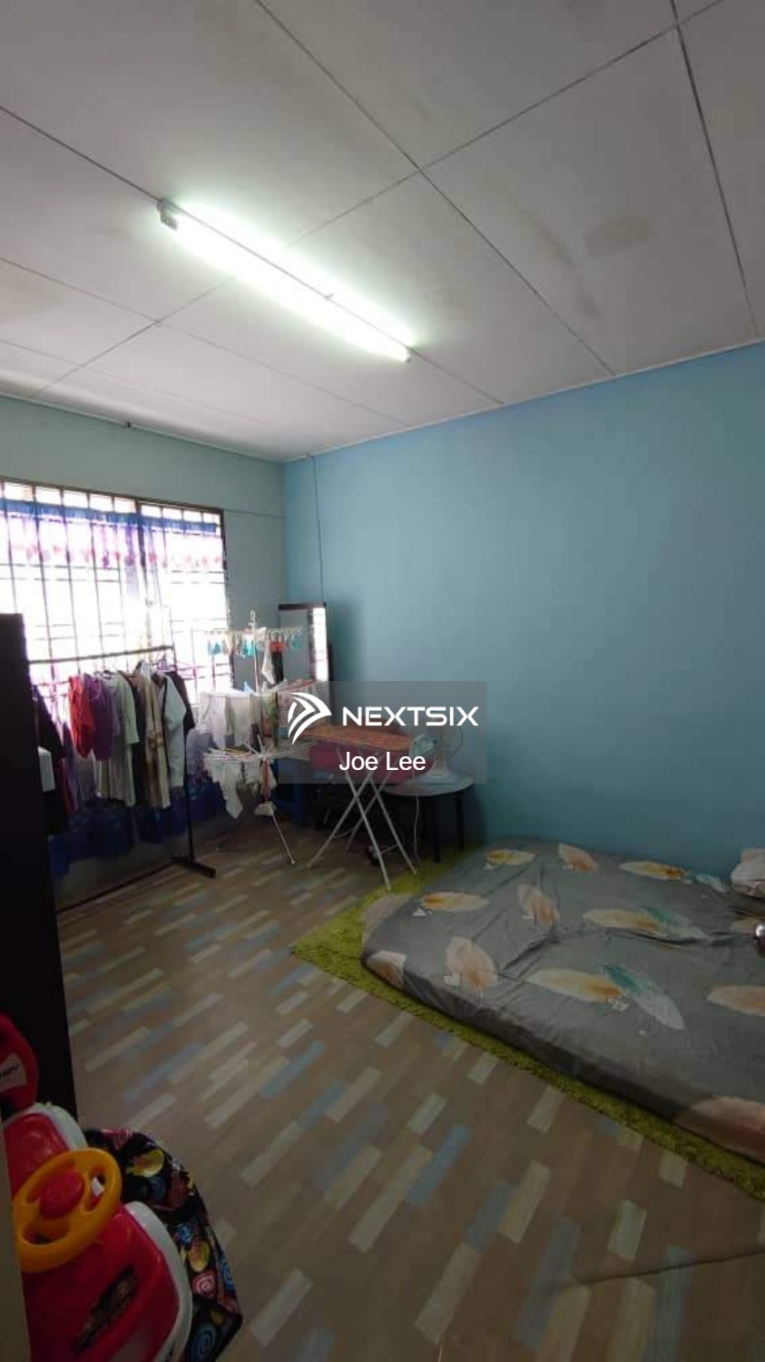 Apartment For Sale in Ulu Tiram Johor