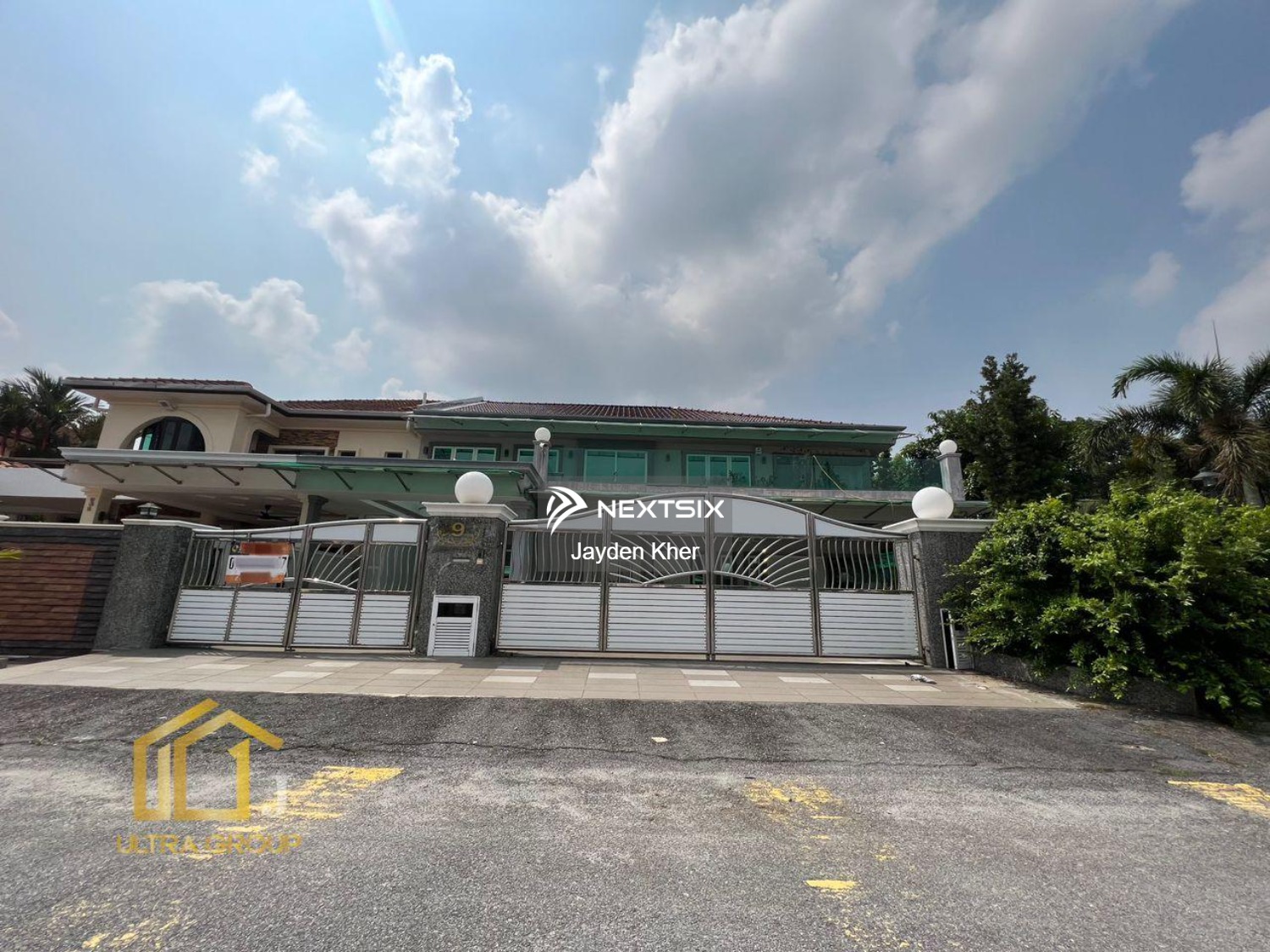 Semi-detached House For Sale in Bandar Bukit Tinggi Selangor