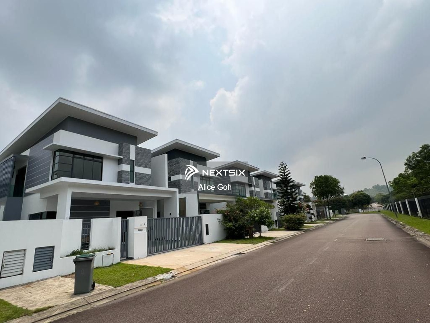 Semi-detached House For Sale in Ayer Baloi Johor - Image 6