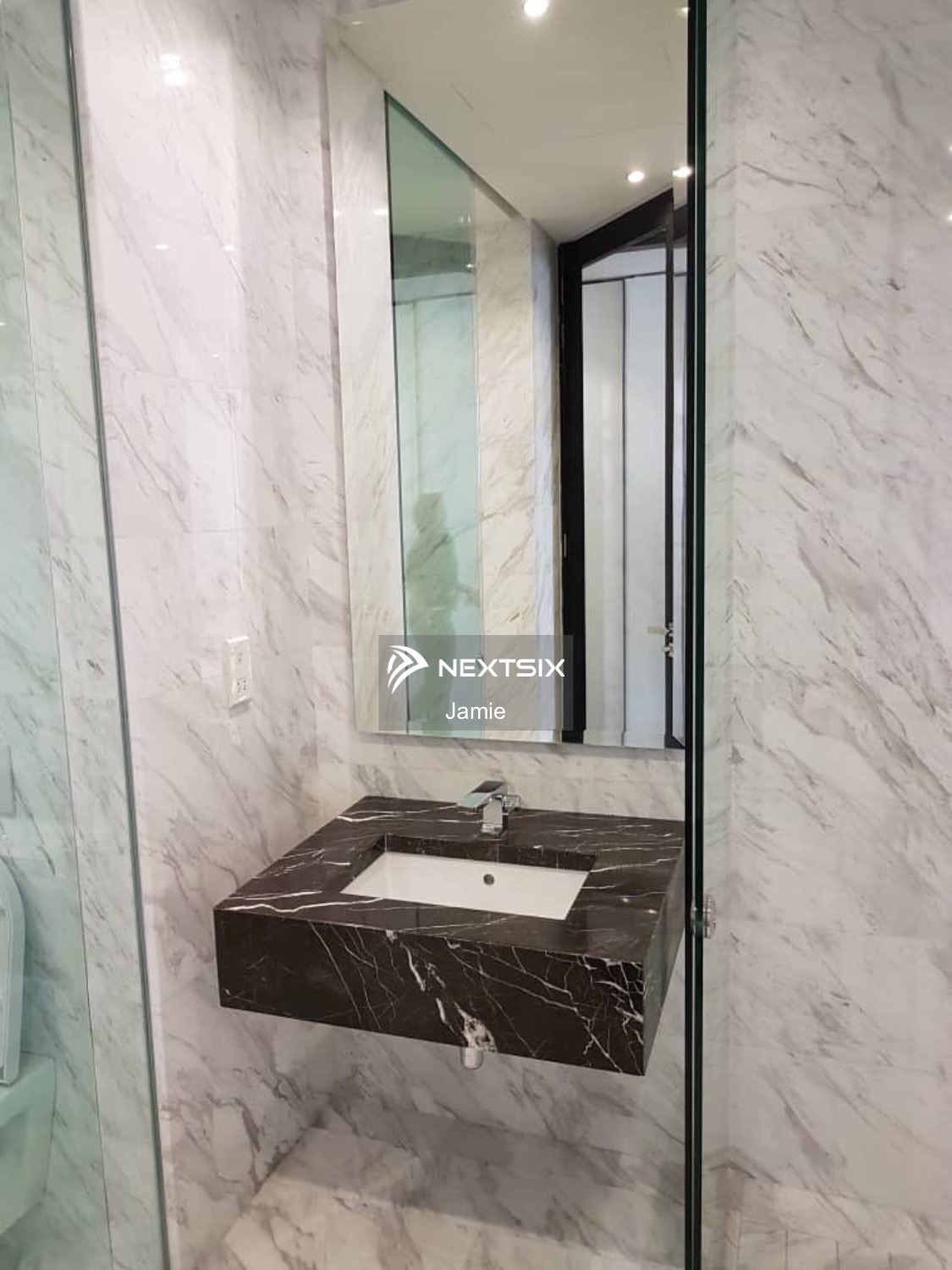 Serviced Residence For Sale in KL City Wilayah Persekutuan Kuala Lumpur - Image 17