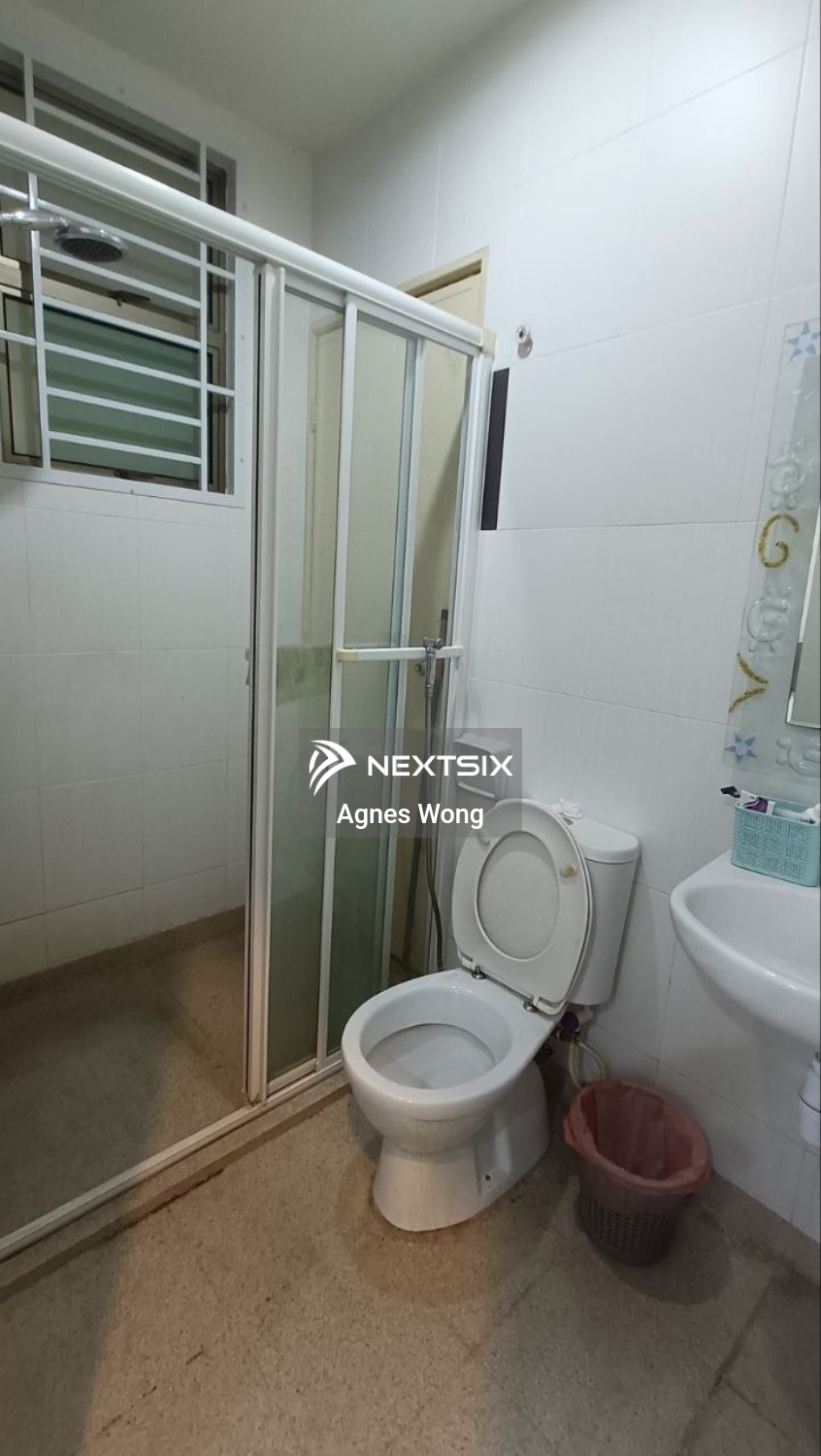 Semi-detached House For Sale in Setia Tropika Johor - Image 5