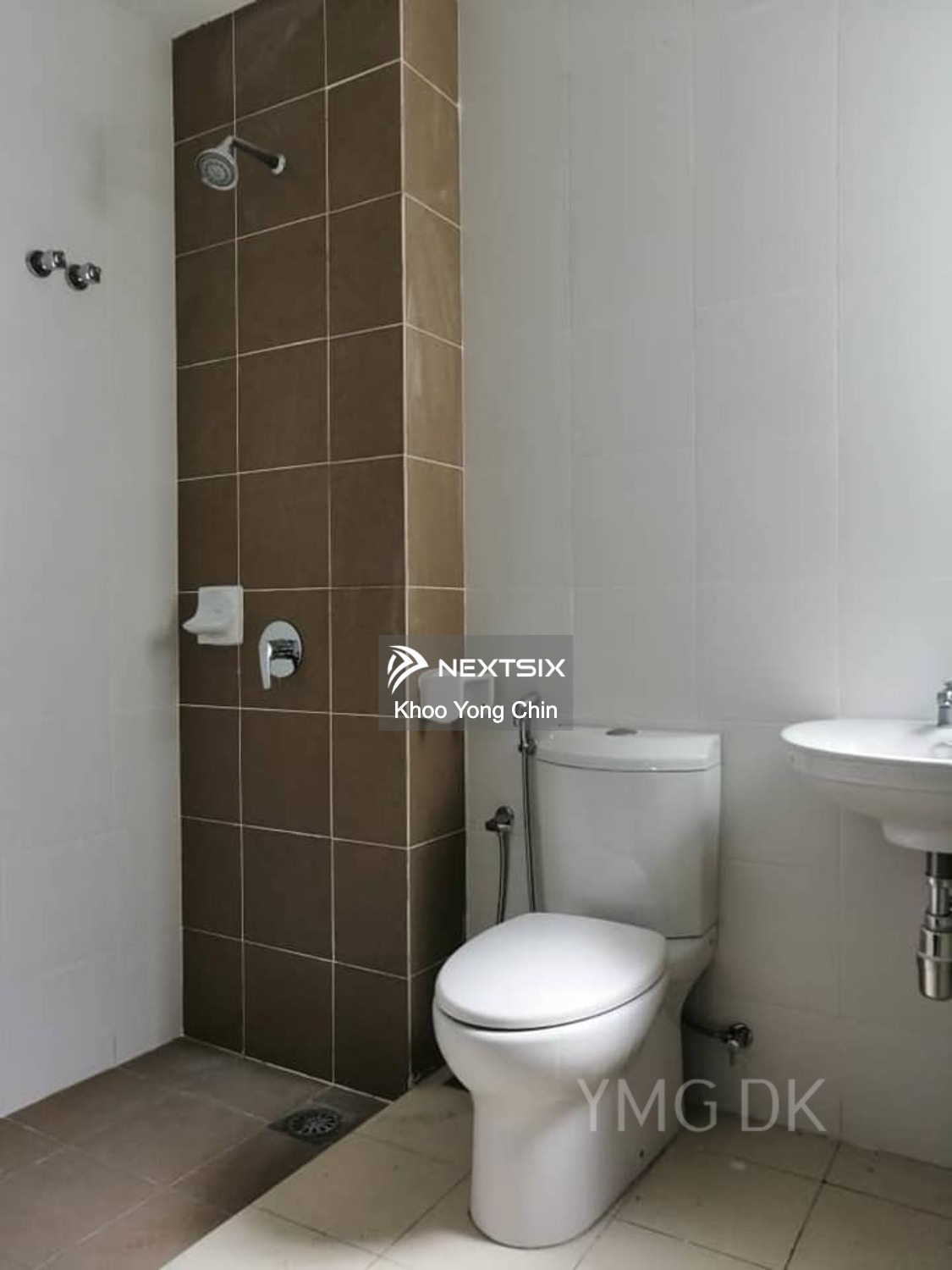 Semi-detached House For Sale in Bandar Bukit Tinggi Selangor - Image 5