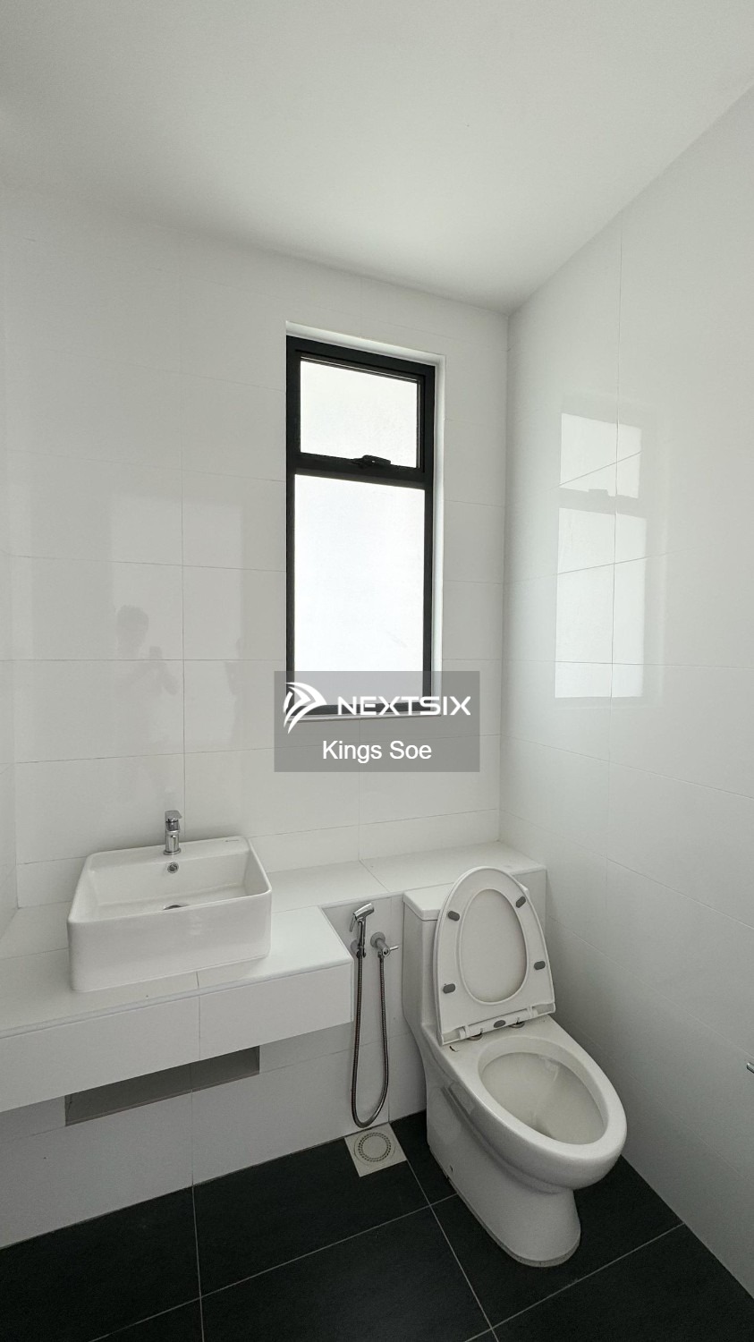 Semi-detached House For Sale in Bandar Puncak Alam Selangor - Image 15