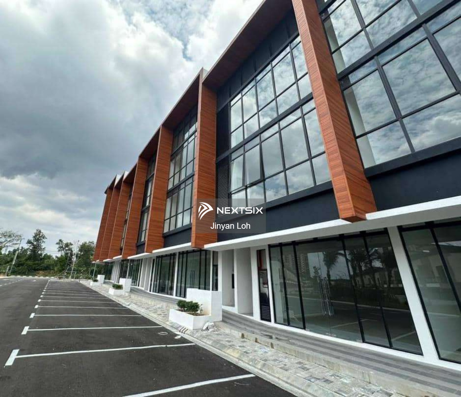 Shop For Rent in Tampoi Johor - Image 9