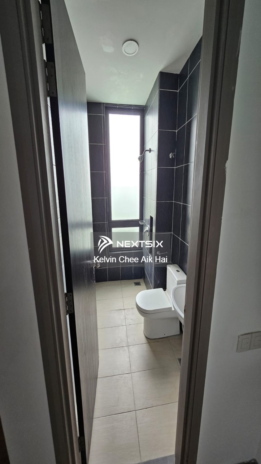 Semi-detached House For Sale in Gelang Patah Johor - Image 11