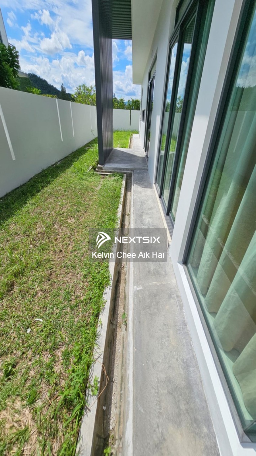 Semi-detached House For Sale in Gelang Patah Johor - Image 9
