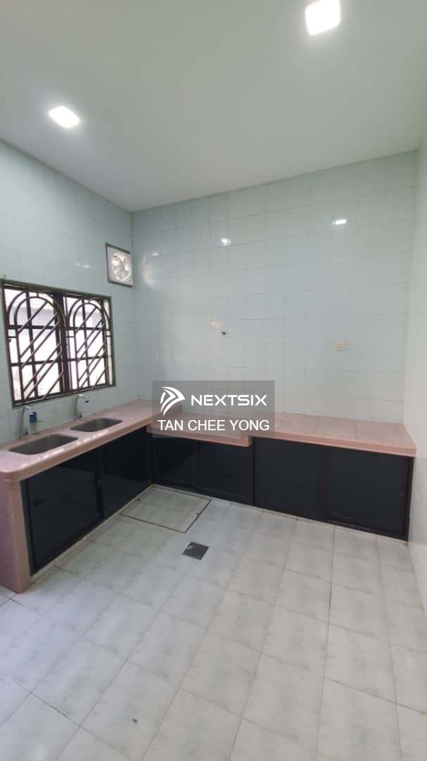 1-sty Terrace/Link House For Sale in Klang Selangor - Image 8