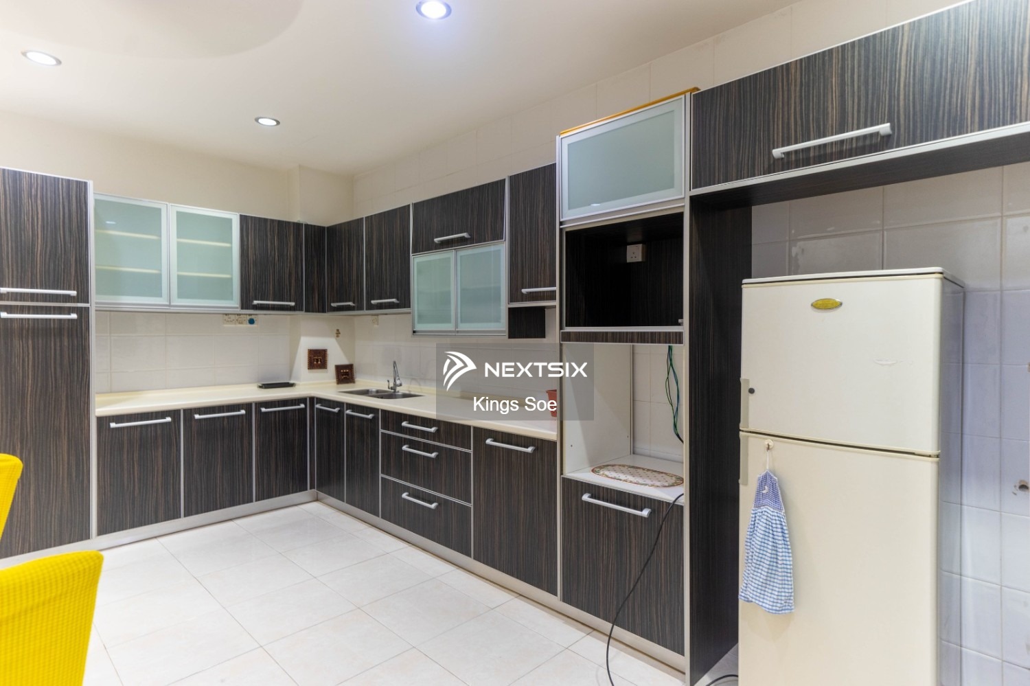 Semi-detached House For Sale in Klang Selangor - Image 16