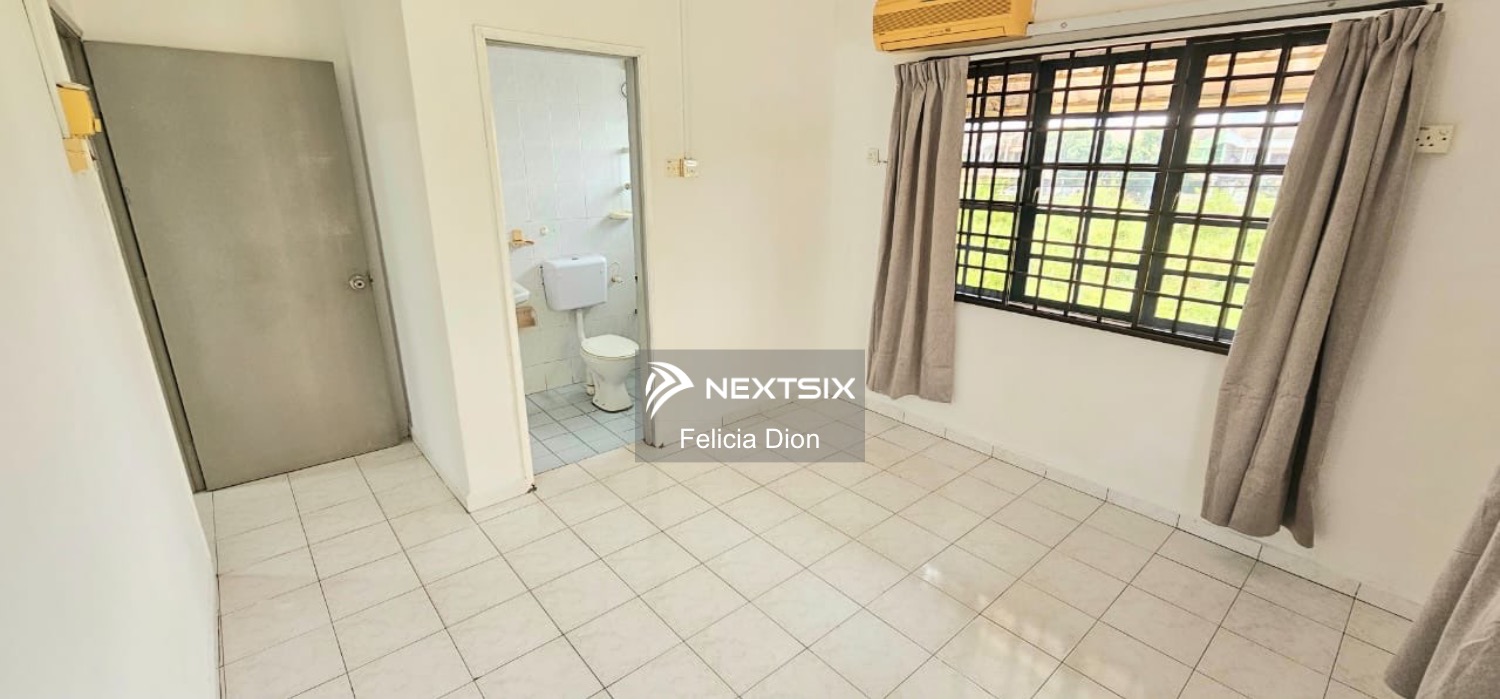 Townhouse For Sale in Melaka City Melaka - Image 6